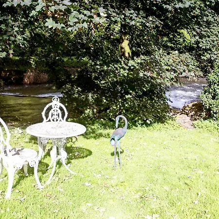 Nan's Holiday home Spark Bridge